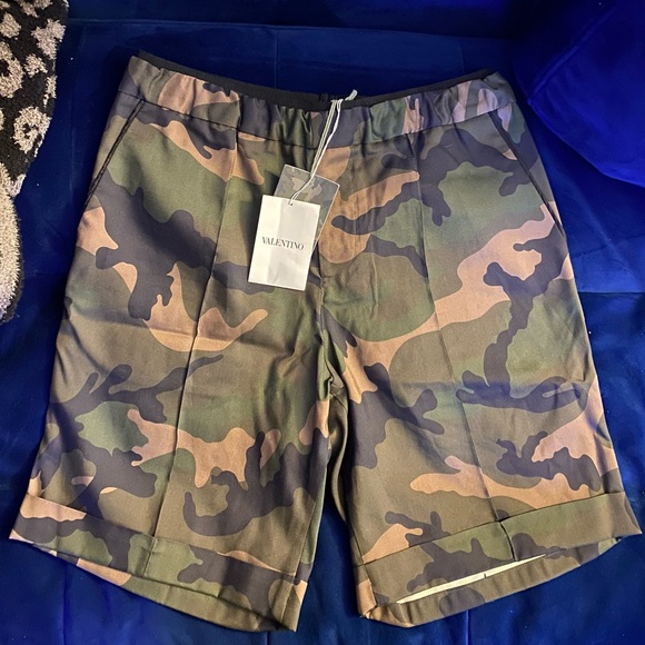 New Valentino Camouflage Draw String Shorts UnisexMen’s Small - Women’s Medium